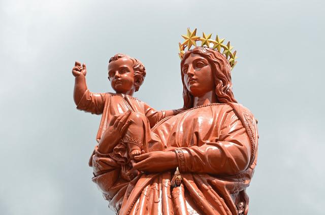 Statue de Notre-Dame de France